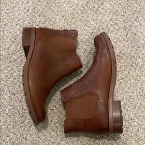 New condition brown ankle boots